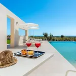 Mora Villa