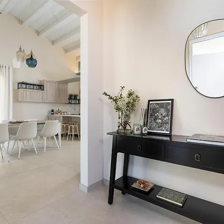 Mora Villa *